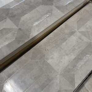 Tall shapes grey 33 x 90